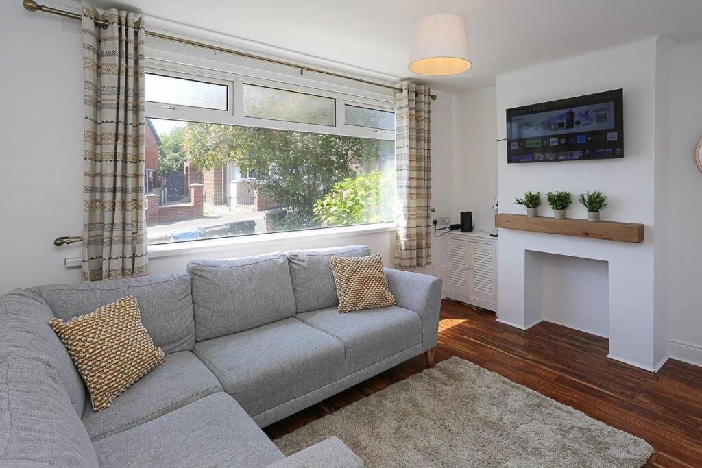 2 Bedroom House In Belfast With Garden ภายนอก รูปภาพ