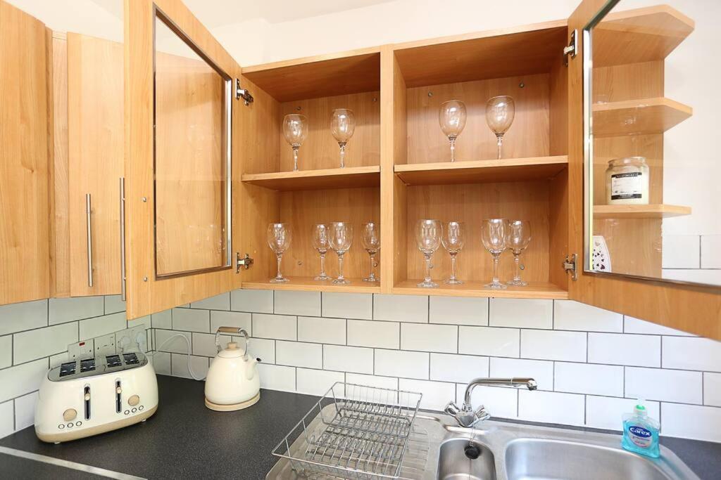 2 Bedroom House In Belfast With Garden ภายนอก รูปภาพ